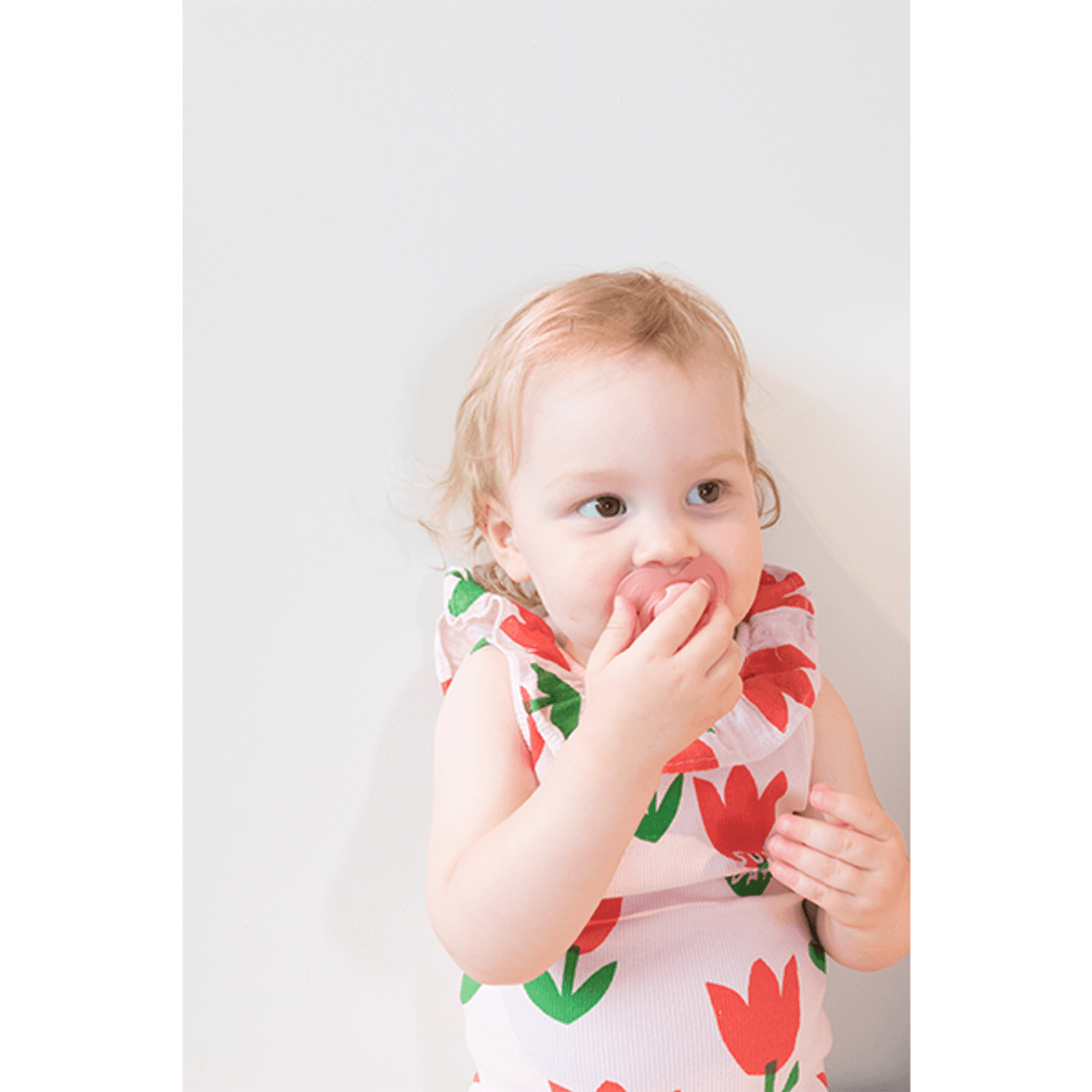 Nûby | Ortodontisk Smokk m/strukturert overflate  | 0–6 m | 2 pk.